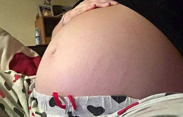 Девушка обратилась в больницу будучи на 10 месяце беременности